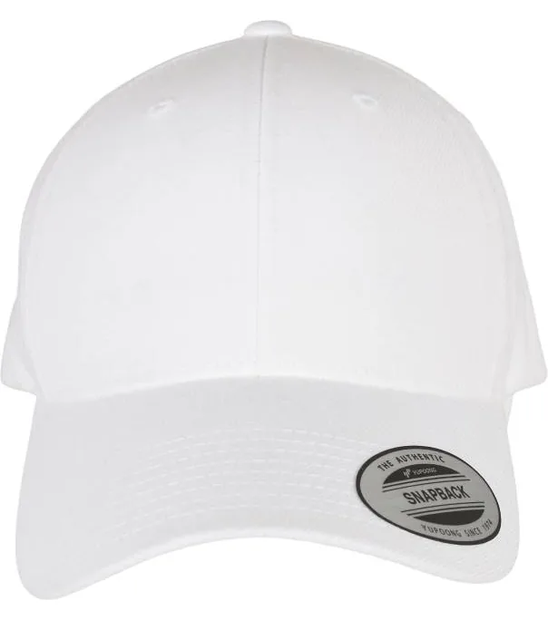 Flexfit 6789 – 6 panelová Snapback kšiltovka, bílá