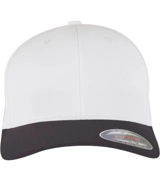 Flexfit 9295 – 6 panelová kšiltovka "Water Repellent", černá/bílá